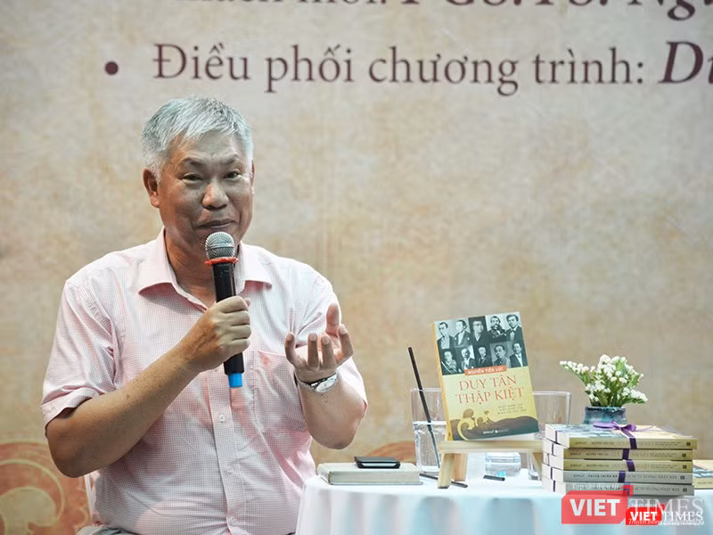 PGS.TS sử học Nguyễn Tiến Lực. PGS.TS sử học Nguyễn Tiến Lực.