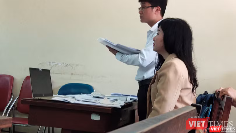 Bị đơn đưa yêu cầu Bộ Y tế thành lập Hội đồng chuyên môn chứ không chấp nhận hội đồng do Bệnh viện FV lập ra (Ảnh: Hòa Bình) Bị đơn đưa yêu cầu Bộ Y tế thành lập Hội đồng chuyên môn chứ không chấp nhận hội đồng do Bệnh viện FV lập ra (Ảnh: Hòa Bình)