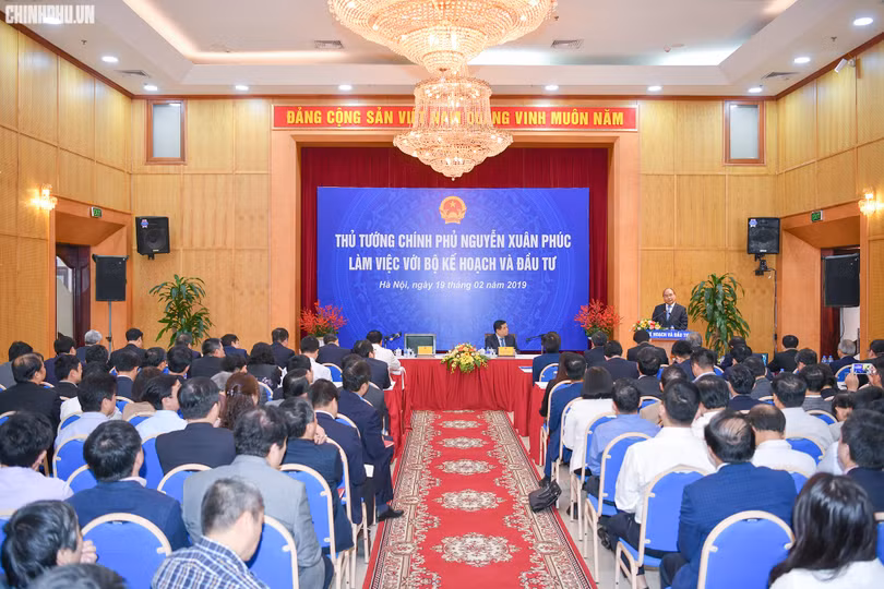 Thủ tướng: “Đừng ngại thay đổi. Bạn có thể mất một cái gì đó tốt nhưng bạn có thể đạt được một cái gì đó còn tốt hơn”. Thủ tướng: “Đừng ngại thay đổi. Bạn có thể mất một cái gì đó tốt nhưng bạn có thể đạt được một cái gì đó còn tốt hơn”.