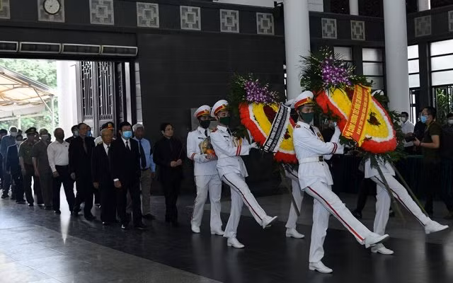 Cử hành trọng thể lễ tang đồng chí Nguyễn Đình Hương ảnh 6