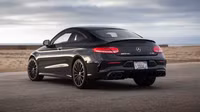 Mercedes-Benz C-Class: Cả hai phiên bản coupe và cabriolet của C-Class và E-Class sẽ lui lại, để mở đường cho CLE-Class năm 2024.