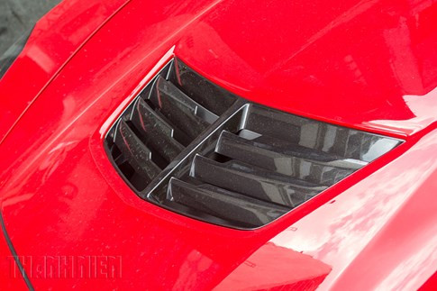 ‘Quỷ đỏ’ Chevrolet Corvette C7 Z06 giá 7 tỉ đồng dạo phố Sài Gòn ảnh 5