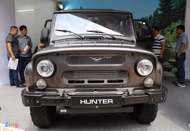 UAZ Hunter có giá chính thức 460 triệu đồng tại Việt Nam. UAZ Hunter có giá chính thức 460 triệu đồng tại Việt Nam.