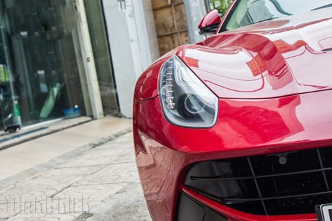 'Hàng độc’ F12 Berlinetta bản độ Dubai duy nhất tại Việt Nam - ảnh 1