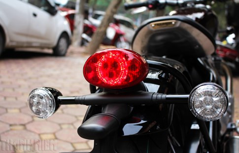 Triumph Bonneville Bobber 2017 đầu tiên về VN, giá 580 triệu đồng ảnh 14 Triumph Bonneville Bobber 2017 đầu tiên về VN, giá 580 triệu đồng ảnh 14