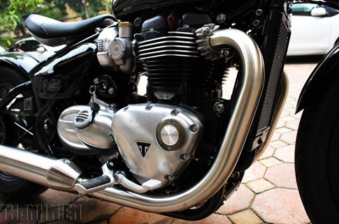 Triumph Bonneville Bobber 2017 đầu tiên về VN, giá 580 triệu đồng ảnh 7 Triumph Bonneville Bobber 2017 đầu tiên về VN, giá 580 triệu đồng ảnh 7