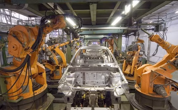 Dây chuyền lắp ráp tự động trong nhà máy Volkswagen. Ảnh:The Inquirer.