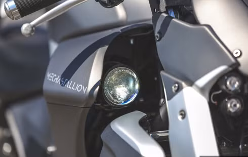 Kenstomoto MechaStallion - môtô bản độ đánh thức giác quan ảnh 5 Kenstomoto MechaStallion - môtô bản độ đánh thức giác quan ảnh 5