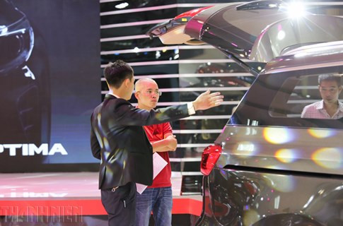 Những nghịch lý khi người Việt chọn mua ô tô ảnh 1