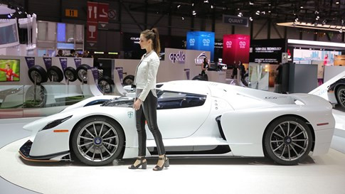 Triệu phú Glickenhaus sản xuất siêu xe: ‘Lỗ 15 triệu USD vẫn chơi’ ảnh 3