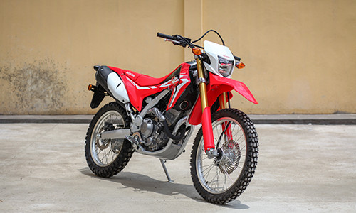 Giá tham khảo tại Trường Trung Motor khoảng 8.500 USD.