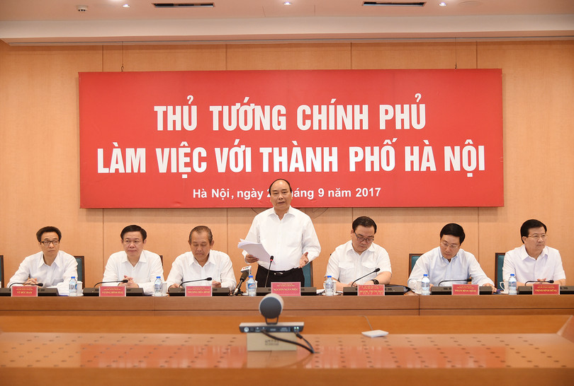 Thủ tướng nguyễn Xuân Phúc và các Phó Thủ tướng Chính phủ làm việc với lãnh đạo TP. Hà Nội. Ảnh: VGP/Quang Hiếu