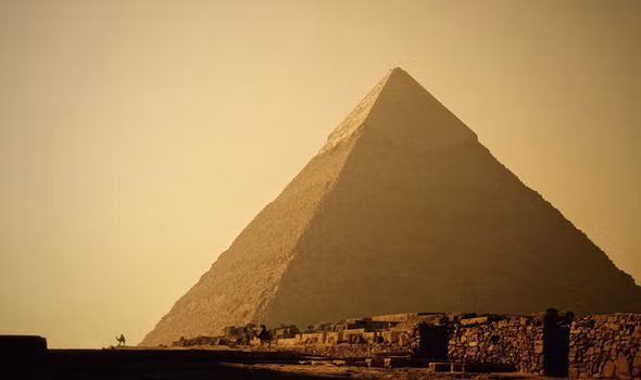 Hai căn phòng bí ẩn tại kim tự tháp Giza.