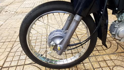 hang-noi-dia-nhat-ban-honda-super-cub-custom-100-3