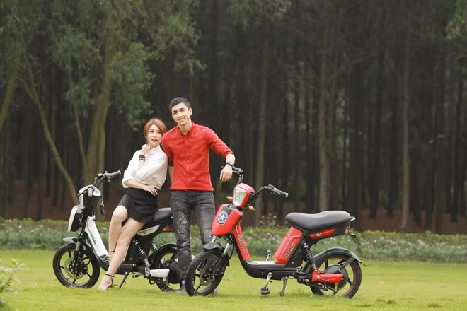 Xe điện được trang bị các bộ phanh cao cấp, đảm bảo an toàn cho người dùng.