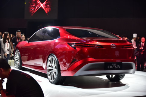 Ngắm Toyota Camry 2018 dành cho thị trường châu Á ảnh 1