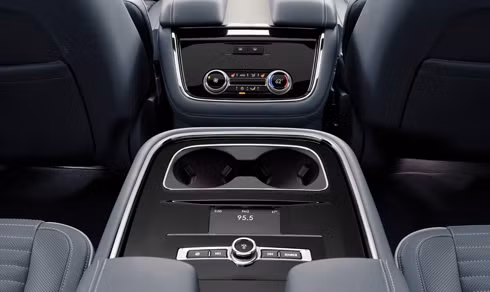 Lincoln Navigator 2018 - 'khủng long' Mỹ ảnh 6 Lincoln Navigator 2018 - 'khủng long' Mỹ ảnh 6