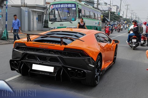 Siêu bò Lamborghini Huracan độ Vorsteiner chất nhất Việt Nam ảnh 9