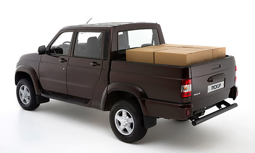 Pickup trang bị động cơ diesel 2,2 lít.