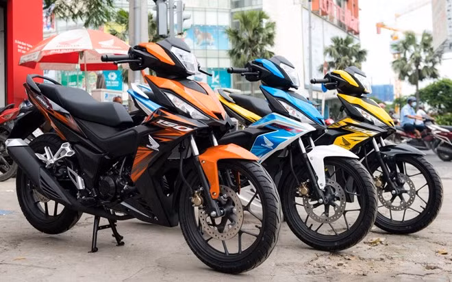 Honda Winner 150 hiện có mức giá chỉ 38 và 39 triệu đồng.