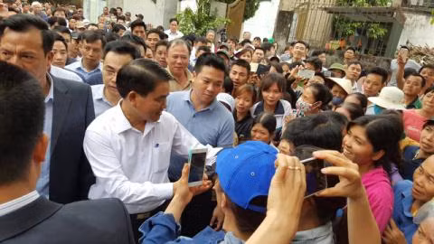 Kiến nghị kiểm điểm, làm rõ trách nhiệm đối với đơn vị, cá nhân trực tiếp quản lý sân bay Miếu Môn để xảy ra những sai sót nêu tại kết luận.