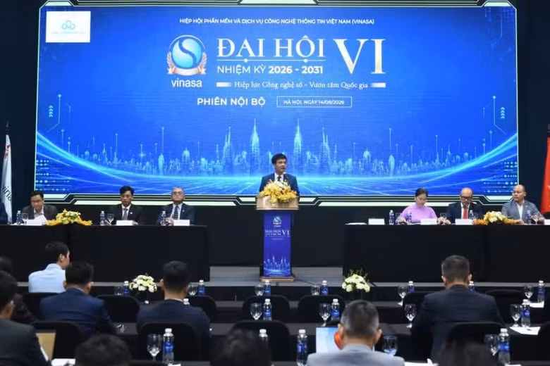 Ông Nguyễn Văn Khoa, Tổng giám đốc Công ty cổ phần FPT, tiếp tục được tín nhiệm giữ chức chủ tịch VINASA. (Ảnh: VINASA)