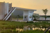 Sau 6 năm thực hiện, dự án đền bù giải phóng mặt bằng của Đại học Huế vẫn là bãi đất hoang và ngập nước mỗi khi có mưa.