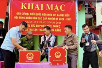 Cử tri Đà Nẵng bỏ phiếu bầu cử Đại biểu Quốc hội khóa XVI và đại biểu Hội đồng nhân dân các cấp nhiệm kỳ 2026-2031.