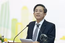 Ông Trần Nam Hưng, Phó Chủ tịch UBND TP Đà Nẵng phát biểu chào mừng Hội thảo Thúc đẩy chuyển đổi xanh hướng tới thành phố sinh thái và thông minh diễn ra sáng 21/4.