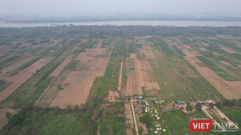 Theo Phó chủ tịch UBND thành phố Hà Nội Dương Đức Tuấn, dự án nhằm hoàn thiện hạ tầng giao thông, tổ chức lại không gian đô thị và khai thác hiệu quả quỹ đất dọc hai bên bờ sông Hồng.