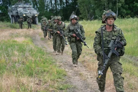 Lục quân Canada diễn tập triển khai lực lượng đối phó Mỹ tấn công. Ảnh: Singtao.