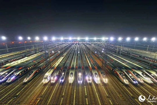 Ngành đường sắt Trung Quốc đã chuẩn bị đủ các đoàn tàu cho Xuân vận Tết Bính Ngọ. Ảnh: NDNB.