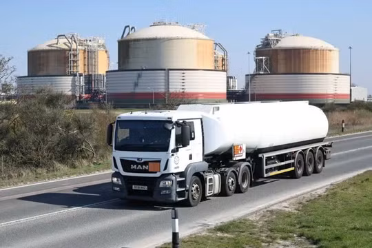 Theo tính toán, 50 ngày chiến tranh Iran đã gây thiệt hại tới 50 tỷ USD về dầu khí. Ảnh: EPA.