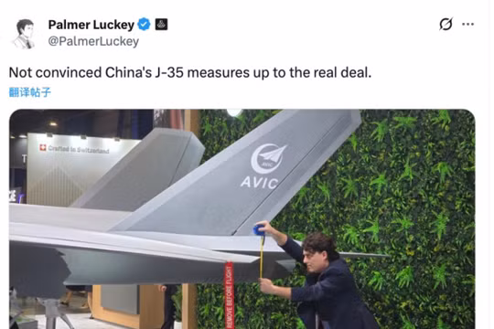 Palmer Luckey dùng thước cuộn đo và viết trên X bày tỏ không tin vào tính năng của tiêm kích tàng hình J-35 khiến Trung Quốc tức giận. Ảnh: Huanqiu.