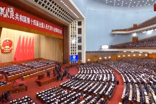Kỳ họp thứ tư Quốc hội Trung Quốc khóa XIV khai mạc sáng 5/3 tại Đại lễ đường nhân dân, Bắc Kinh. Ảnh: CCTV/Singtao.