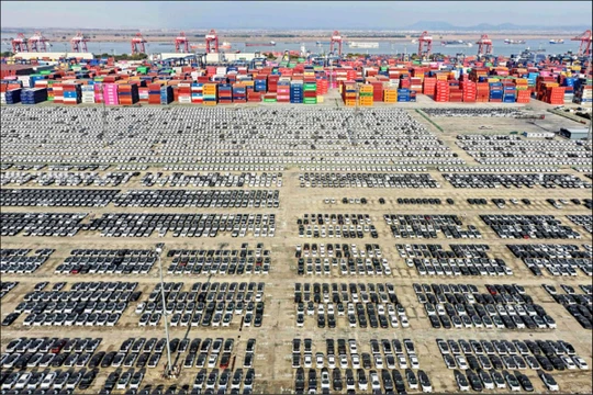 Xuất khẩu xe điện tháng 11/2025 của Trung Quốc tăng 87% so với cùng kỹ năm trước. Ảnh: AFP.