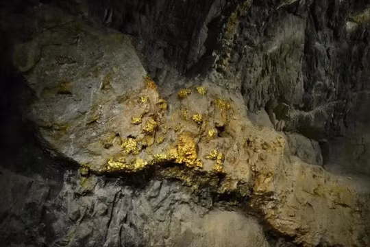 Truyền thông Trung Quốc đưa tin ngày 18/12, tại tỉnh Sơn Đông đã phát hiện mỏ vàng quy mô khủng dưới đáy biển có trữ lượng 562 tấn, trị giá hơn 100 tỷ USD. Ảnh: Sina.