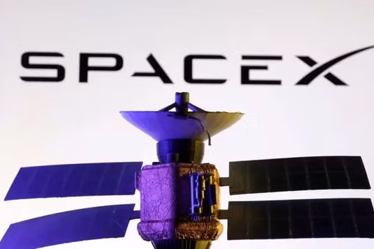 Dự kiến trong đợt IPO sắp tới, SpaceX sẽ được định giá hơn 2.000 tỷ USD, khiến Google thu về khoảng 100 tỷ USD sau 10 năm. Ảnh: Worldjournal.