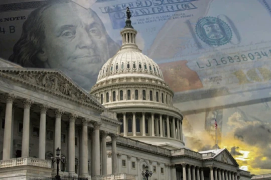 Trung Quốc bán tháo 11,8 tỷ USD trái phiếu Mỹ trong vòng 2 ngày, đưa mức nắm giữ xuống mức thấp kỷ lục sau 17 năm. Ảnh: Creaders.