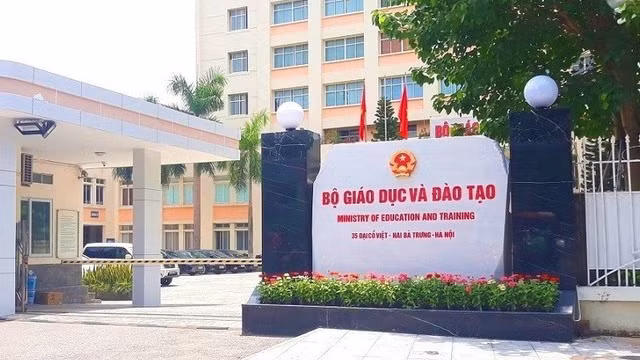 Bộ GD&ĐT cho biết đang và sẽ tiếp tục thanh tra, kiểm tra một số nội dung khác có liên quan tới hoạt động của NXB Giáo dục Việt Nam.