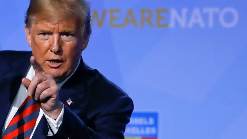 Trump là một nhà chính trị thông minh, biết tìm kiếm, tập hợp các lực lượng của mình, và biết chọn các vấn đề cơ bản để thiết lập lại một tình trạng chính trị có lợi cho mình và hơn nữa là chọn một thái độ quốc tế phù hợp. Trump là một nhà chính trị thông minh, biết tìm kiếm, tập hợp các lực lượng của mình, và biết chọn các vấn đề cơ bản để thiết lập lại một tình trạng chính trị có lợi cho mình và hơn nữa là chọn một thái độ quốc tế phù hợp.