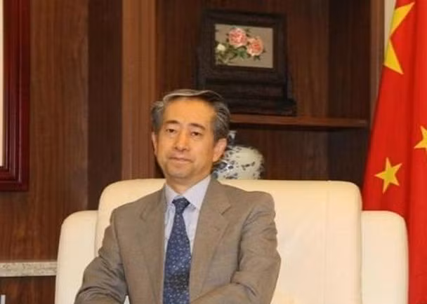 Ông Hùng Ba, Đại sứ Trung Quốc tại Campuchia.