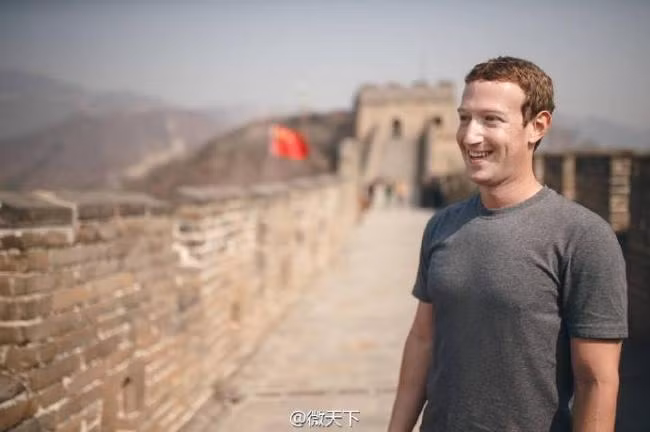 Mark Zuckerberg trên Vạn Lý Trường thành Mark Zuckerberg trên Vạn Lý Trường thành