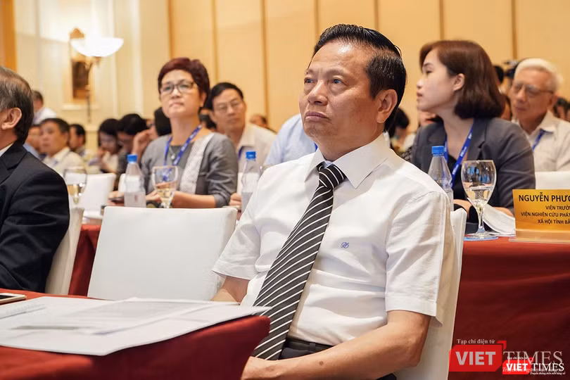 ông Lê Doãn Hợp, nguyên Bộ trưởng Bộ Thông tin và Truyền thông (ảnh: Ngô Minh) ông Lê Doãn Hợp, nguyên Bộ trưởng Bộ Thông tin và Truyền thông (ảnh: Ngô Minh)