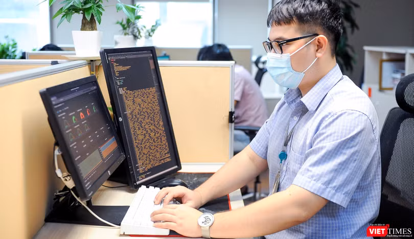 Các kỹ sư Viettel đã lên phương án kỹ thuật đảm bảo dung lượng cho hệ thống kê khai y tế đảm bảo.