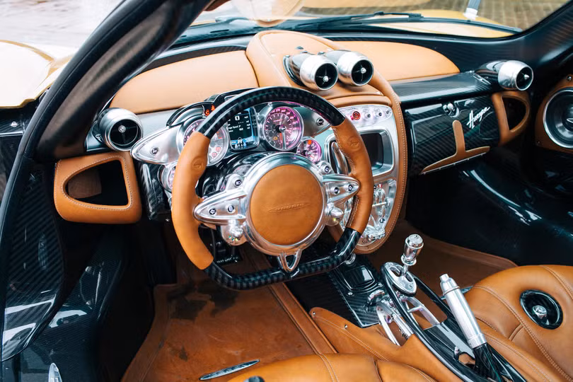 Mãn nhãn nội thất Pagani Huayra giá 78 tỷ đồng ảnh 4 Mãn nhãn nội thất Pagani Huayra giá 78 tỷ đồng ảnh 4