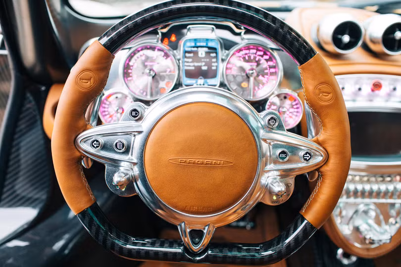 Mãn nhãn nội thất Pagani Huayra giá 78 tỷ đồng ảnh 1 Mãn nhãn nội thất Pagani Huayra giá 78 tỷ đồng ảnh 1