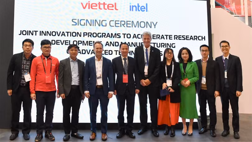 Viettel và Intel hợp tác nghiên cứu phát triển công nghệ và giải pháp AI và 5G