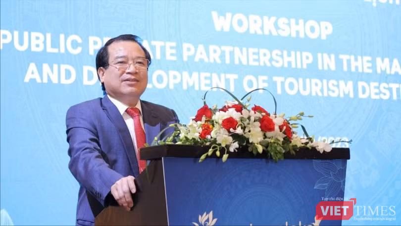 vt_Vice Chairman VNAT, Dr. Ha Van Sieu delivered a speech.JPG