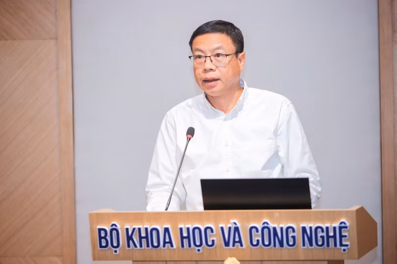 Mr Dinh.jpg